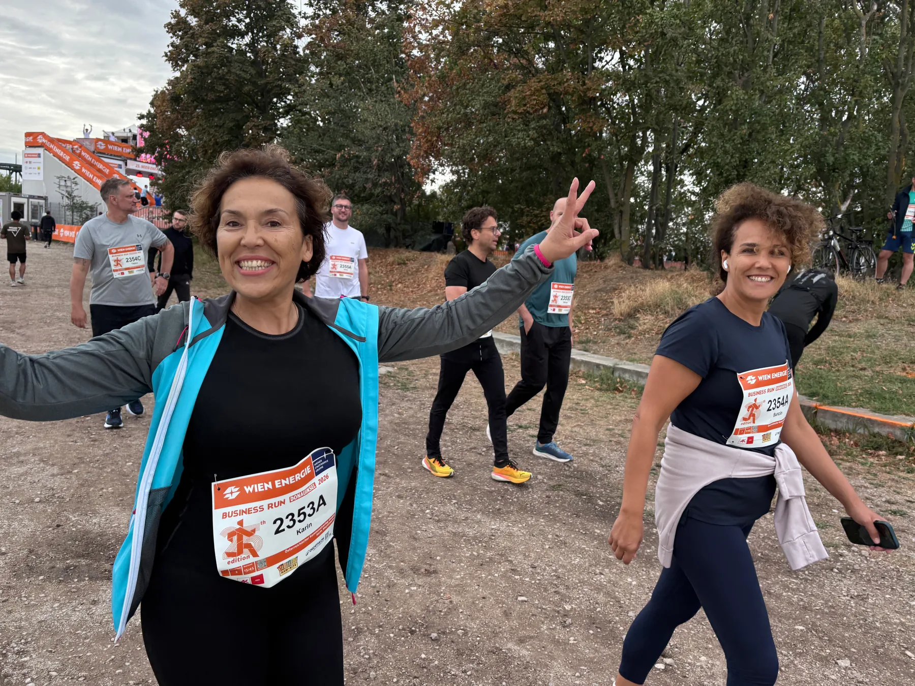 Gut gelaunt unterwegs beim Business Run auf der Donauinsel